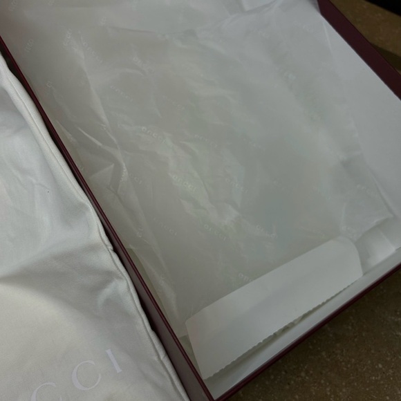 One empty Gucci box and Dust Bag - Picture 7 of 10